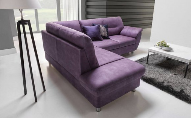 Das Ecksofa ist ein respektables modernes Design für Ihr Wohnzimmer